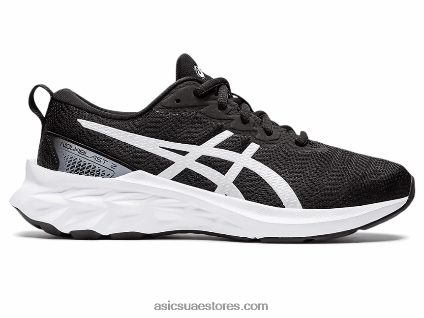 Asics أسود / أبيض novablast 2 المدرسة الابتدائية 2N24DJ4473
