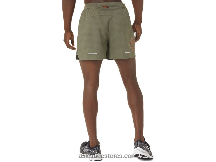 Asics عباءة خضراء شورت شعار فوجيتريل للرجال 2N24DJ1075