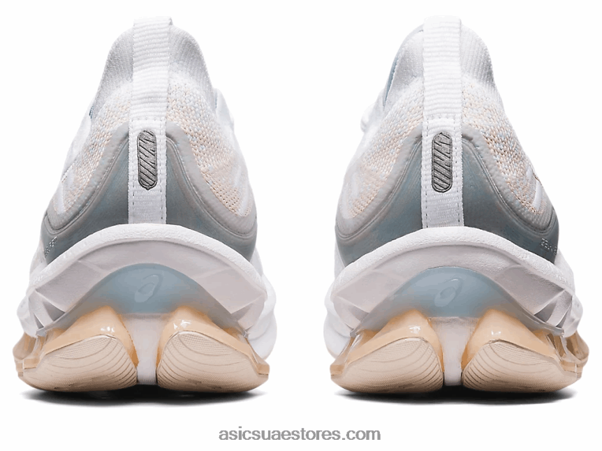 Asics أبيض / بيج معدني انفجار جل كينسي 2N24DJ2439