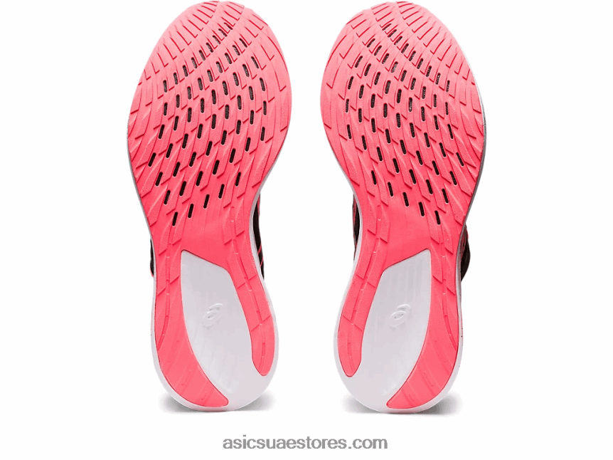Asics أسود / مرجان مشتعل السرعة السحرية 2N24DJ3649