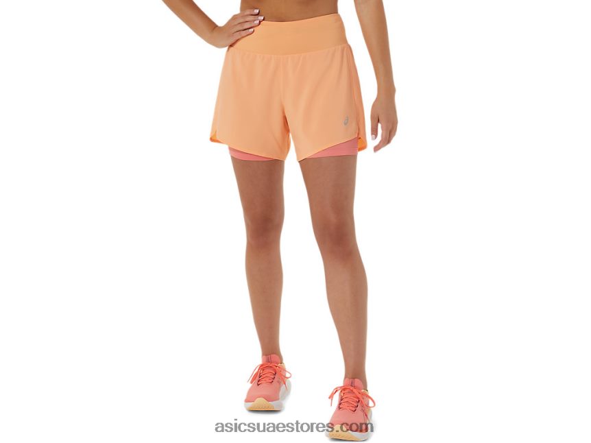 Asics الكثبان الصيفية / البابايا طريق النساء 2-n-1 5.5 بوصة قصير 2N24DJ2564