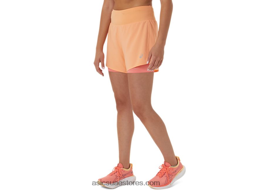 Asics الكثبان الصيفية / البابايا طريق النساء 2-n-1 5.5 بوصة قصير 2N24DJ2564