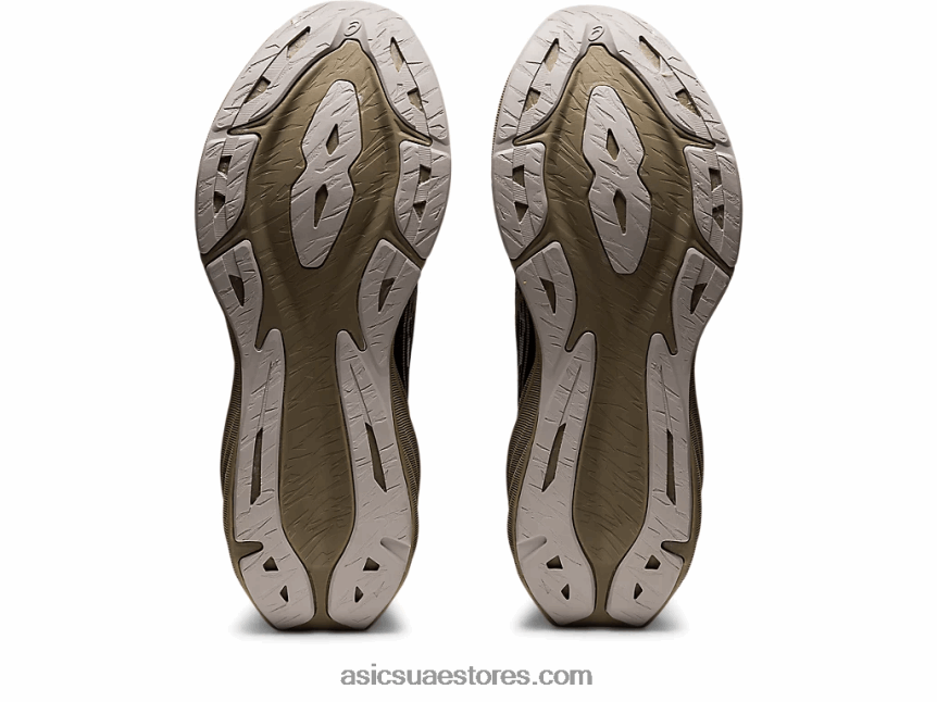 Asics أسود / منك نوفابلاست 3 2N24DJ1010