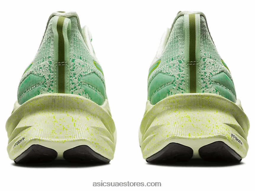 Asics همسة خضراء / كزبرة نوفابلاست 3 جنيه 2N24DJ110
