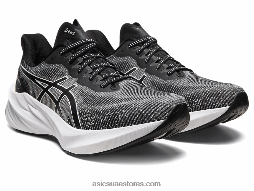Asics أسود / أبيض نوفابلاست 3 جنيه 2N24DJ204