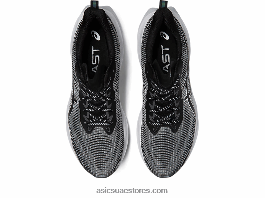 Asics أسود / أبيض نوفابلاست 3 جنيه 2N24DJ204