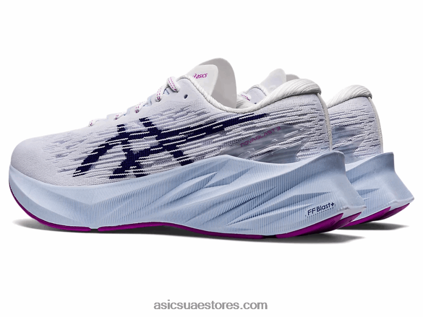 Asics أبيض / أزرق غامق نوفابلاست 3 2N24DJ2887