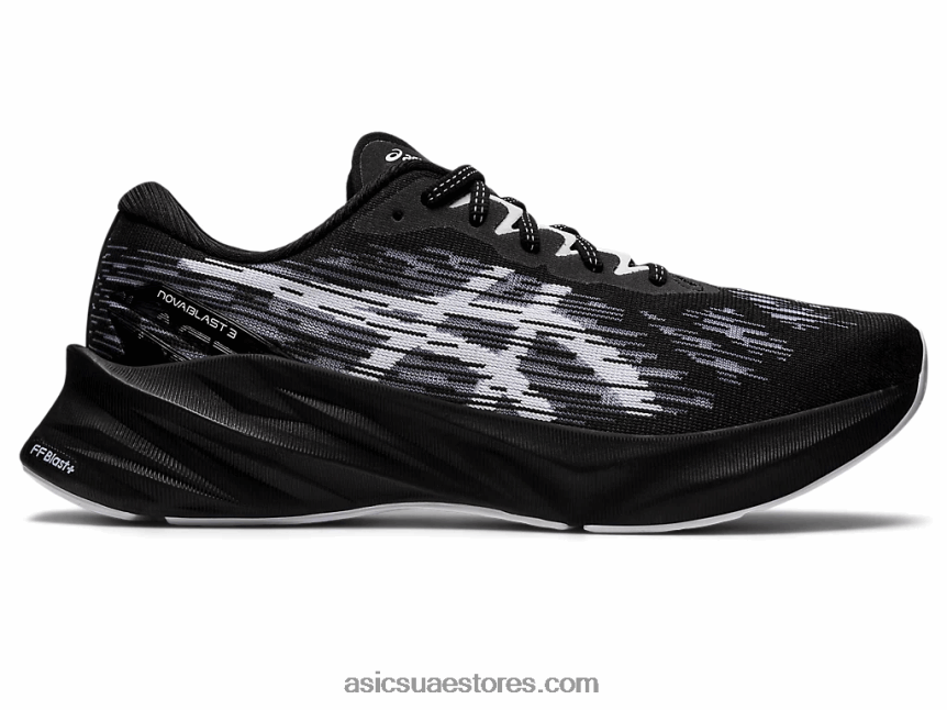 Asics أسود / أبيض نوفابلاست 3 2N24DJ931