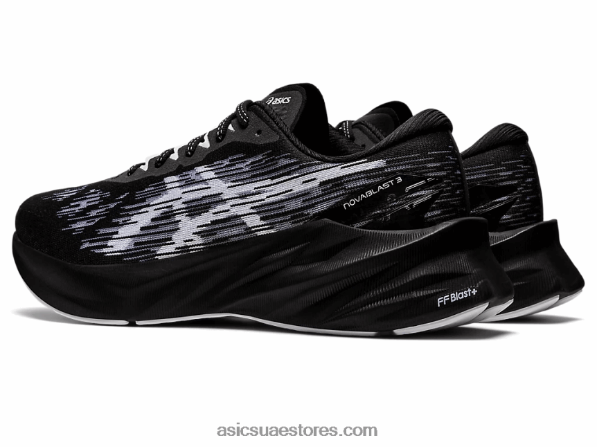 Asics أسود / أبيض نوفابلاست 3 2N24DJ931