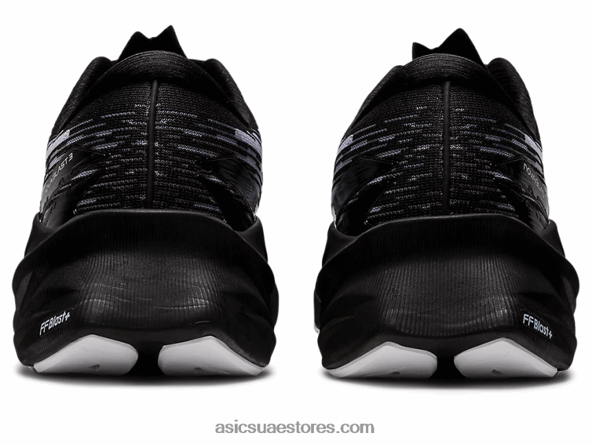 Asics أسود / أبيض نوفابلاست 3 2N24DJ931