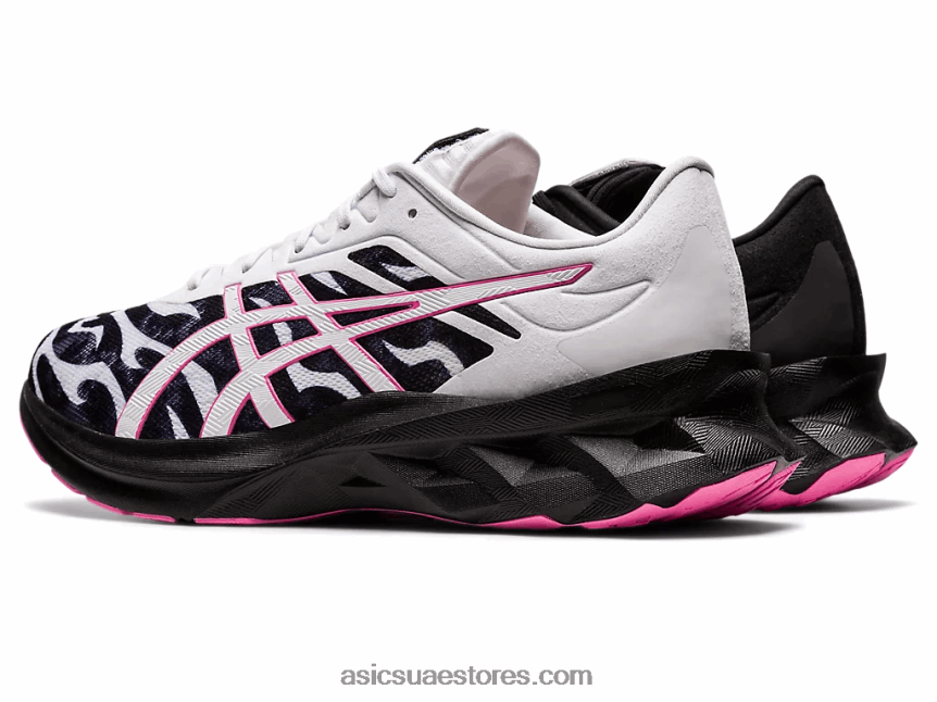 Asics أسود / أبيض novablast sps 2N24DJ1300