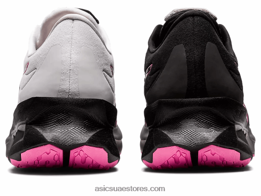 Asics أسود / أبيض novablast sps 2N24DJ1300